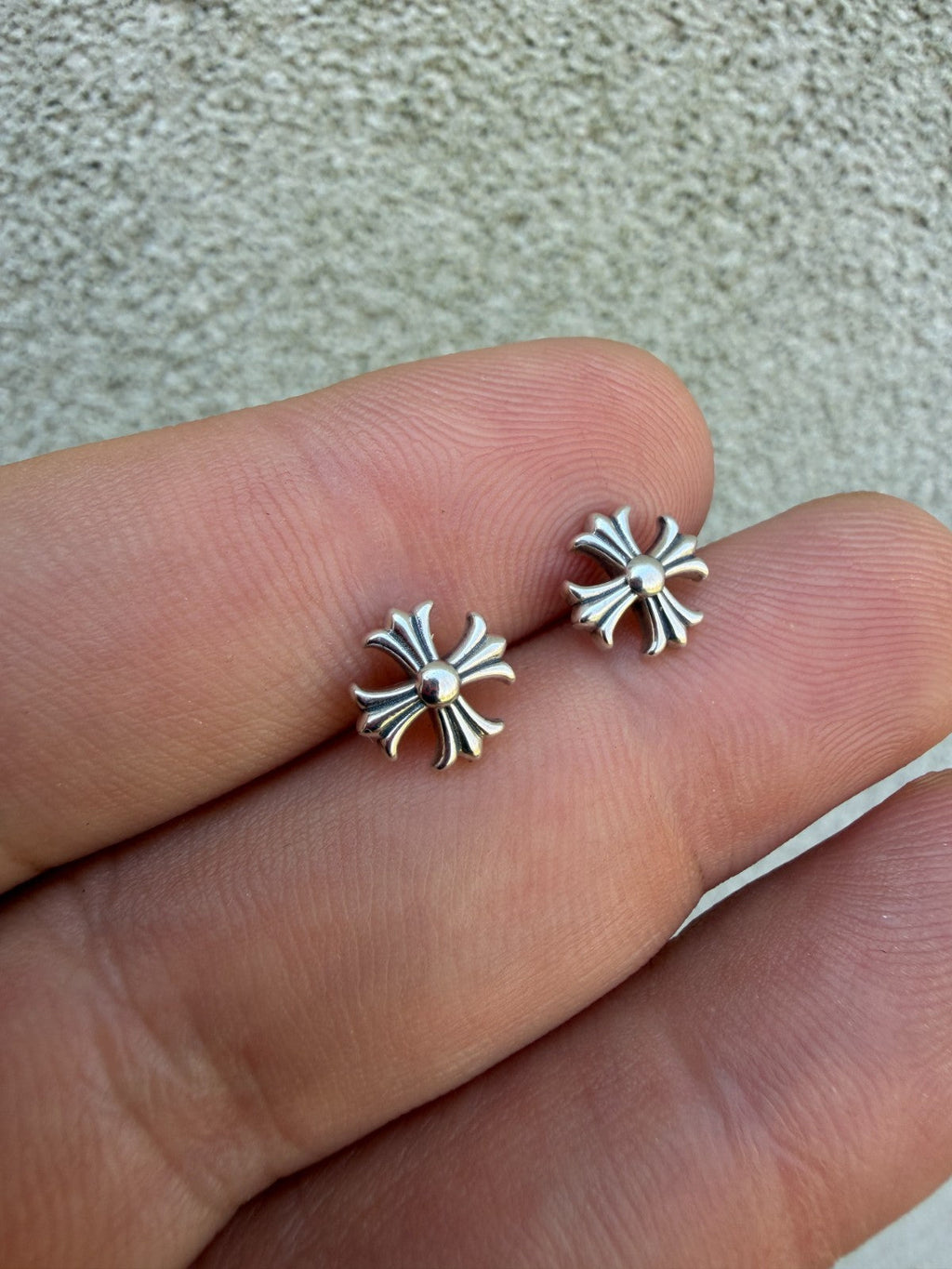 Hearts Of Chrome Cross Earrings | 925 Silver Oxidized