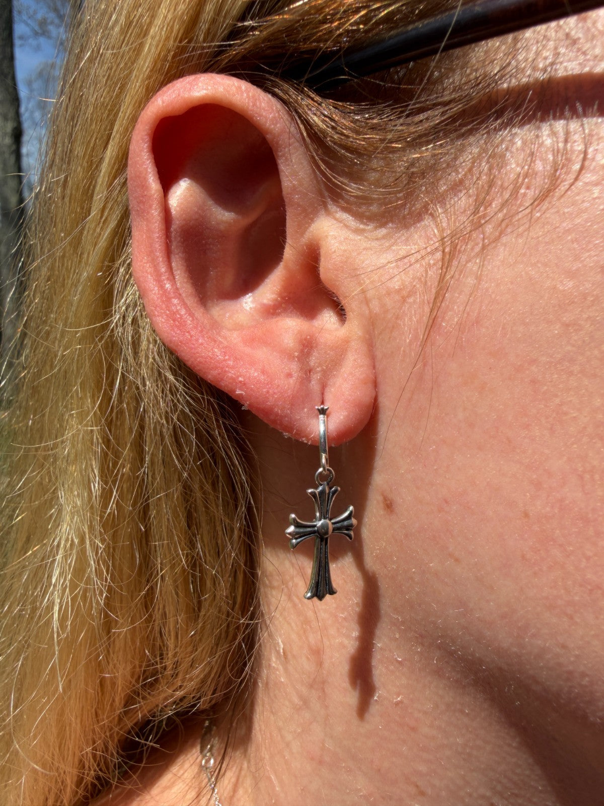 Hearts Of Chrome Huggie Hoops W. Dangle Cross Earrings | 925 Silver Oxidized