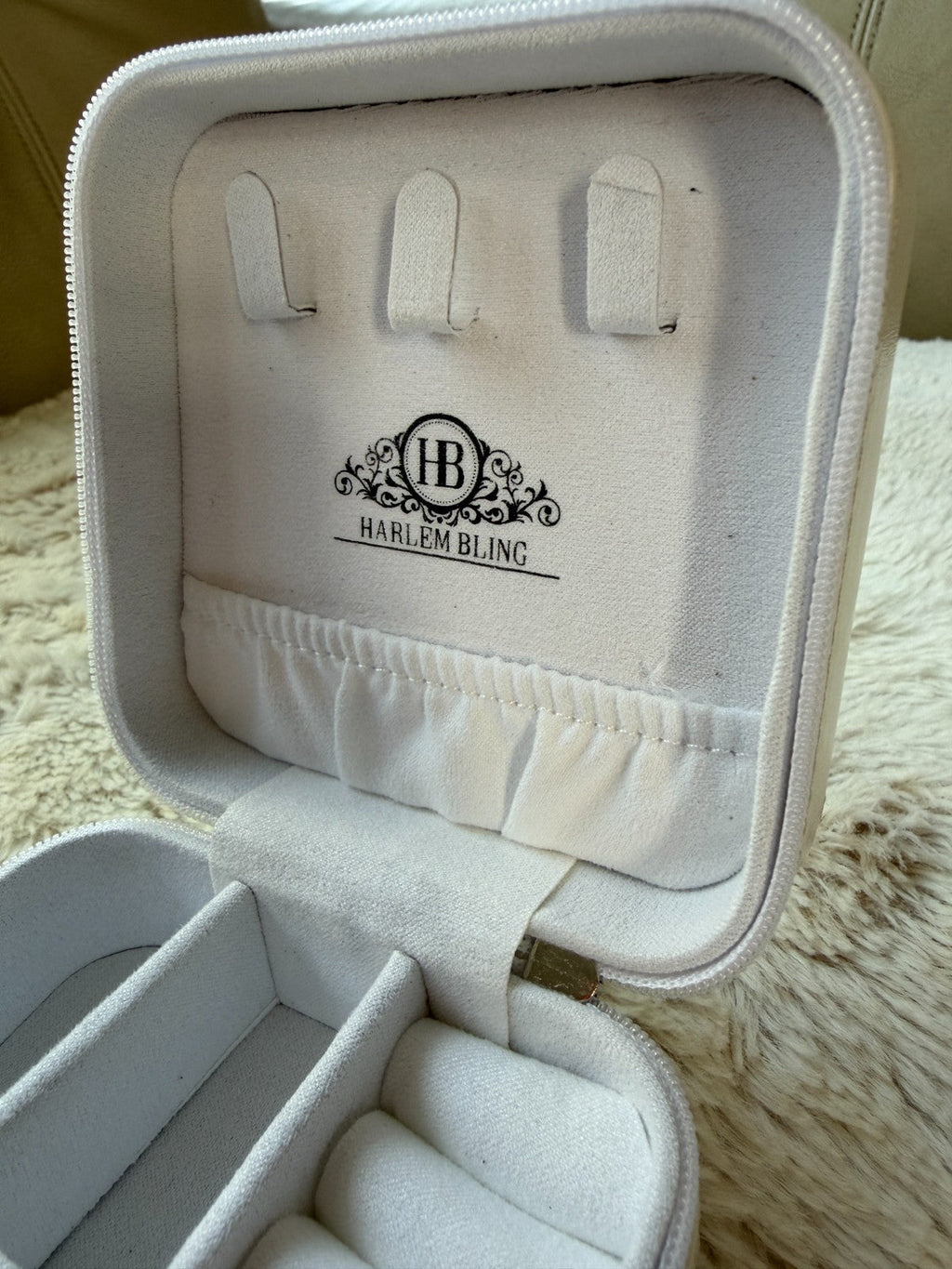 Harlembling Mini Leather Travel Jewelry Box Case | White