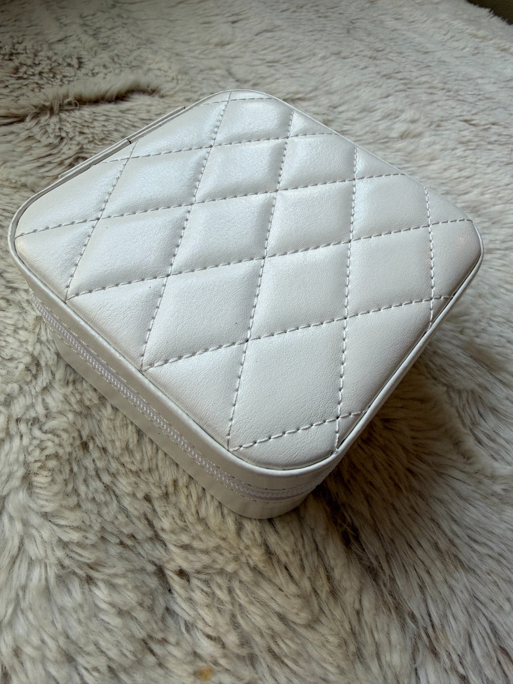 Harlembling Mini Leather Travel Jewelry Box Case | White
