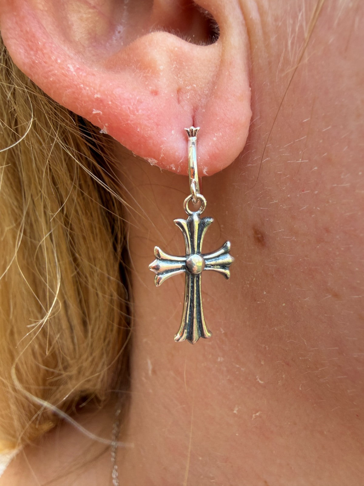 Hearts Of Chrome Huggie Hoops W. Dangle Cross Earrings | 925 Silver Oxidized