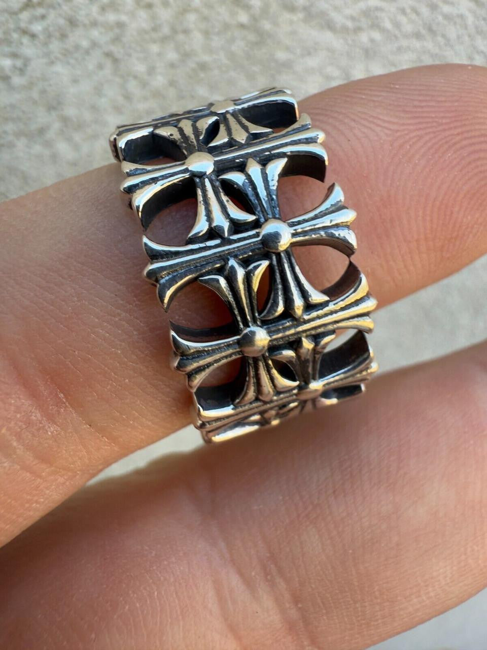 Hearts Chrome Cross Ring | 925 Silver Oxidized