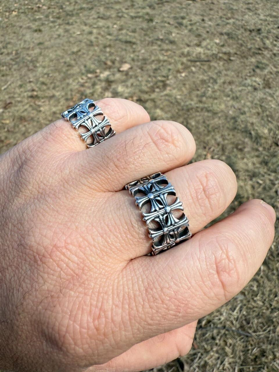 Hearts Chrome Cross Ring | 925 Silver Oxidized