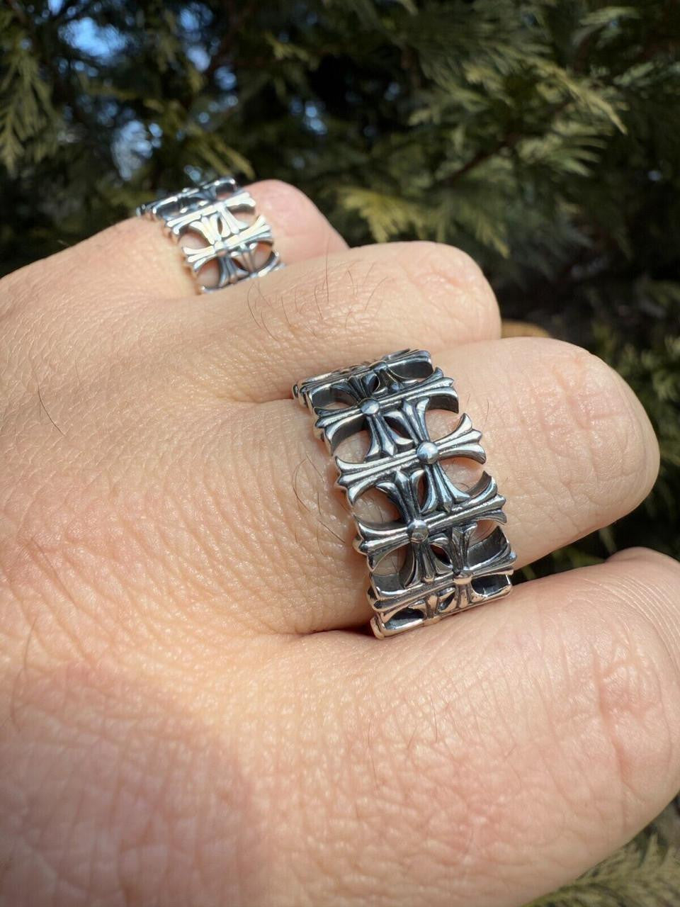 Hearts Chrome Cross Ring | 925 Silver Oxidized