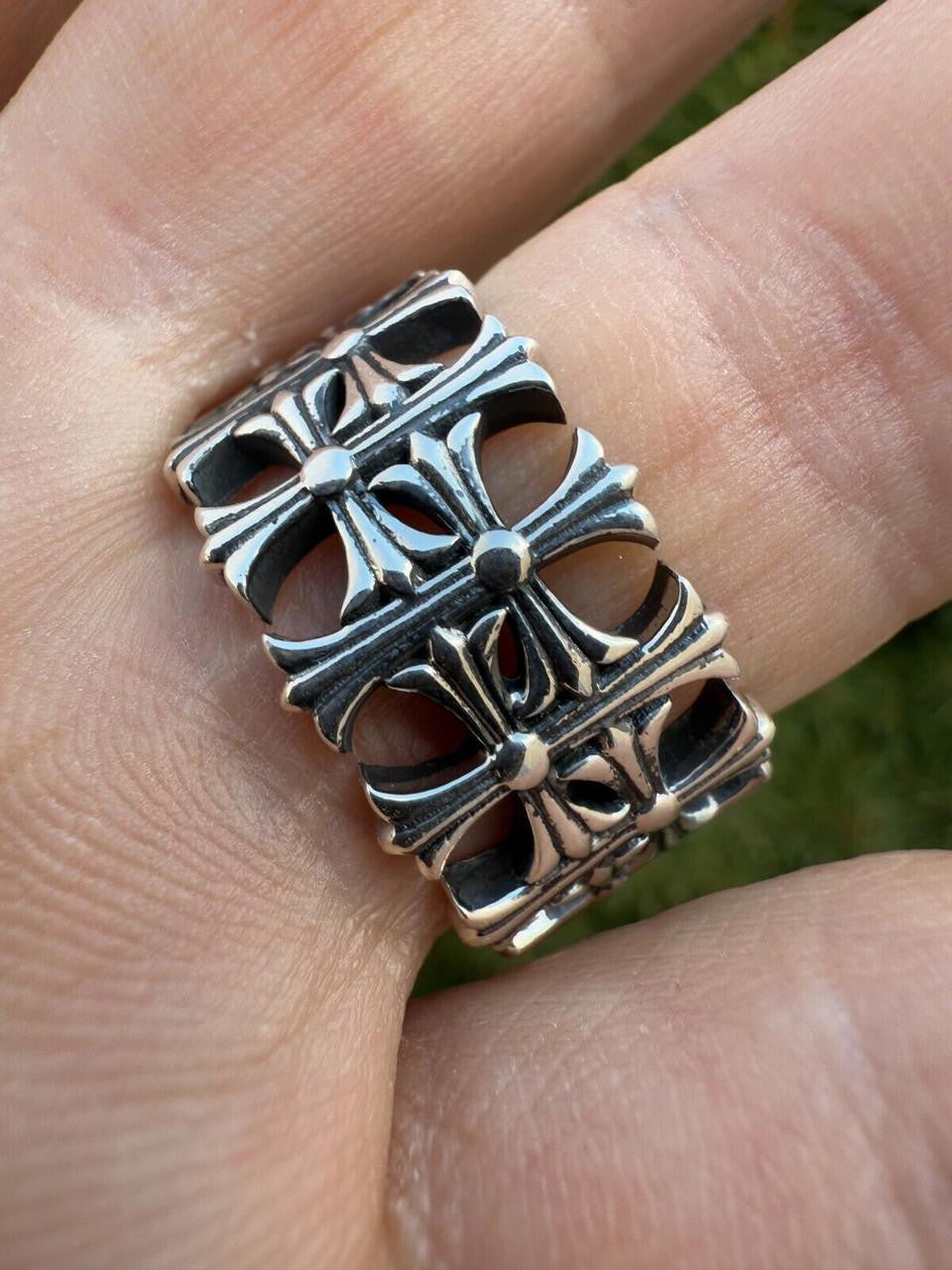 Hearts Chrome Cross Ring | 925 Silver Oxidized