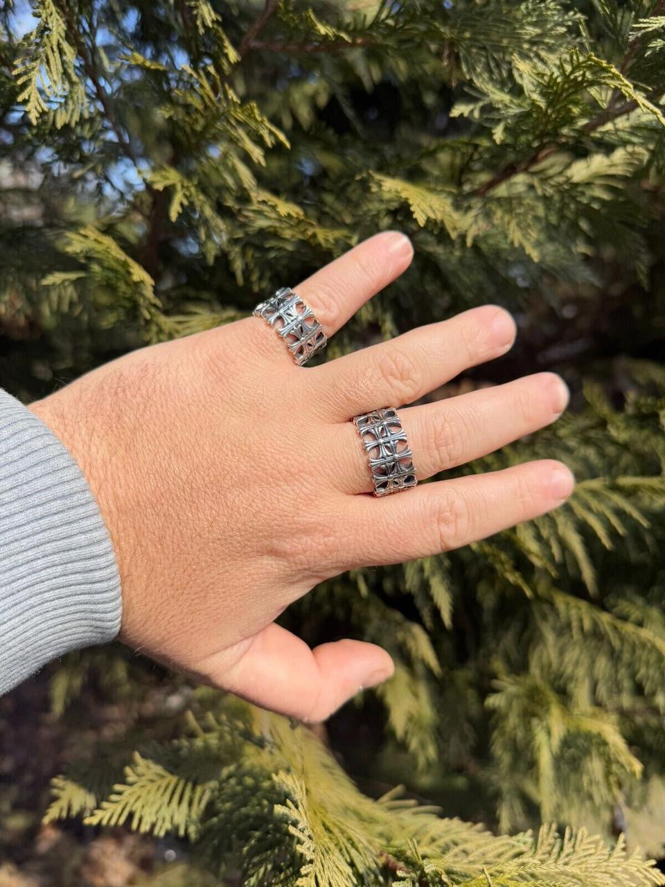Hearts Chrome Cross Ring | 925 Silver Oxidized