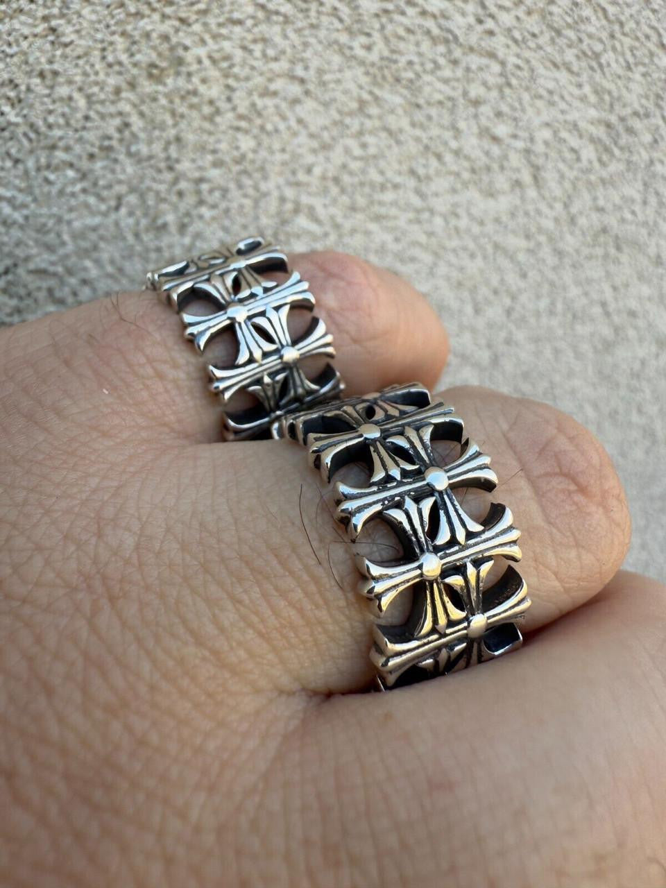Hearts Chrome Cross Ring | 925 Silver Oxidized