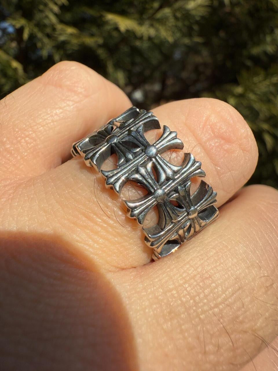 Hearts Chrome Cross Ring | 925 Silver Oxidized