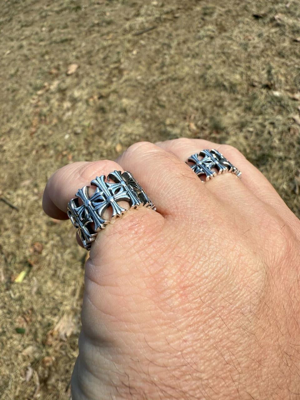 Hearts Chrome Cross Ring | 925 Silver Oxidized