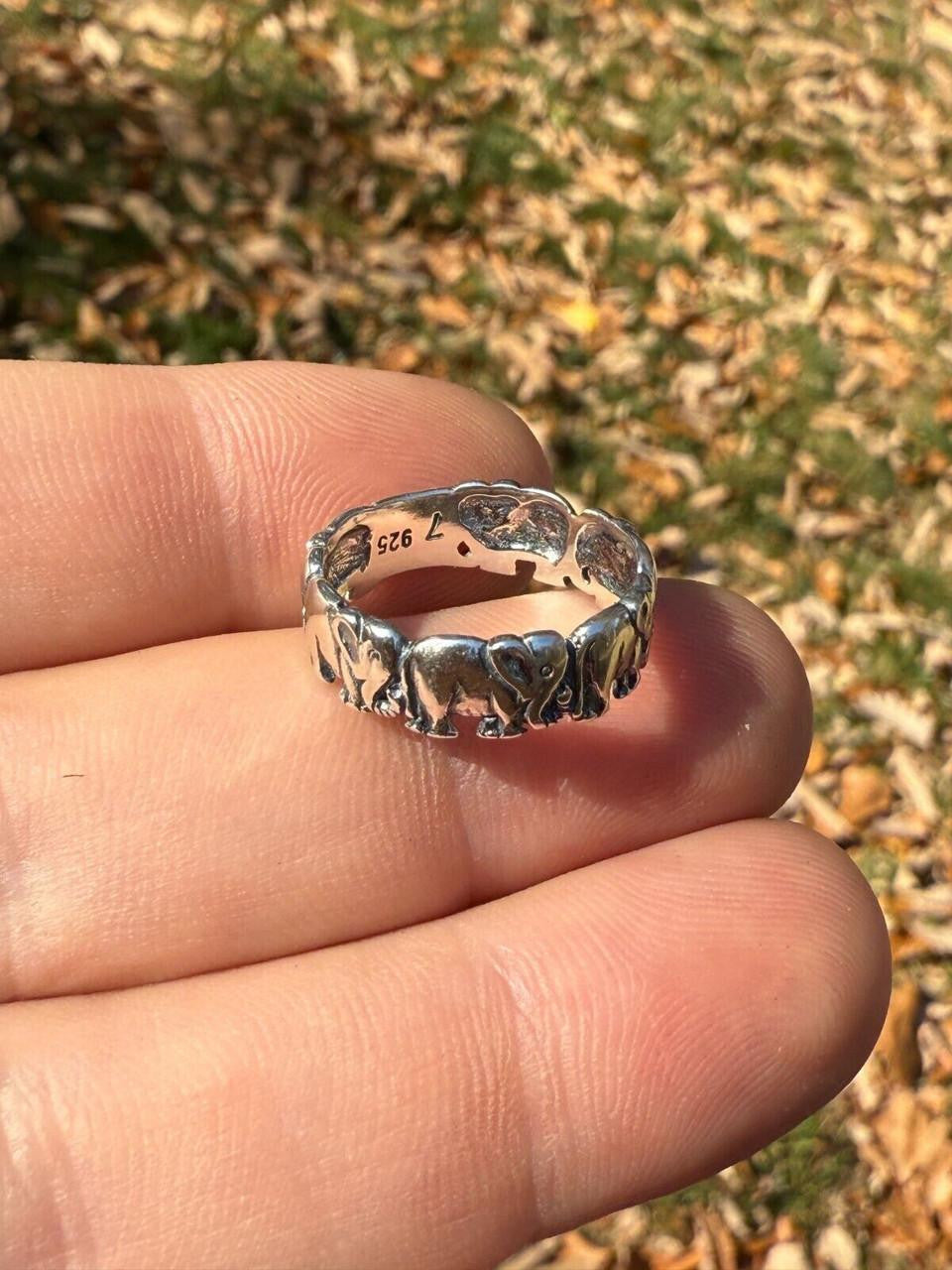 Lucky Elephant Band Ring | 925 Silver