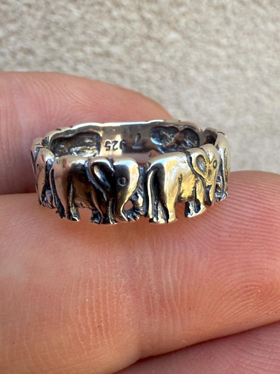 Lucky Elephant Band Ring | 925 Silver