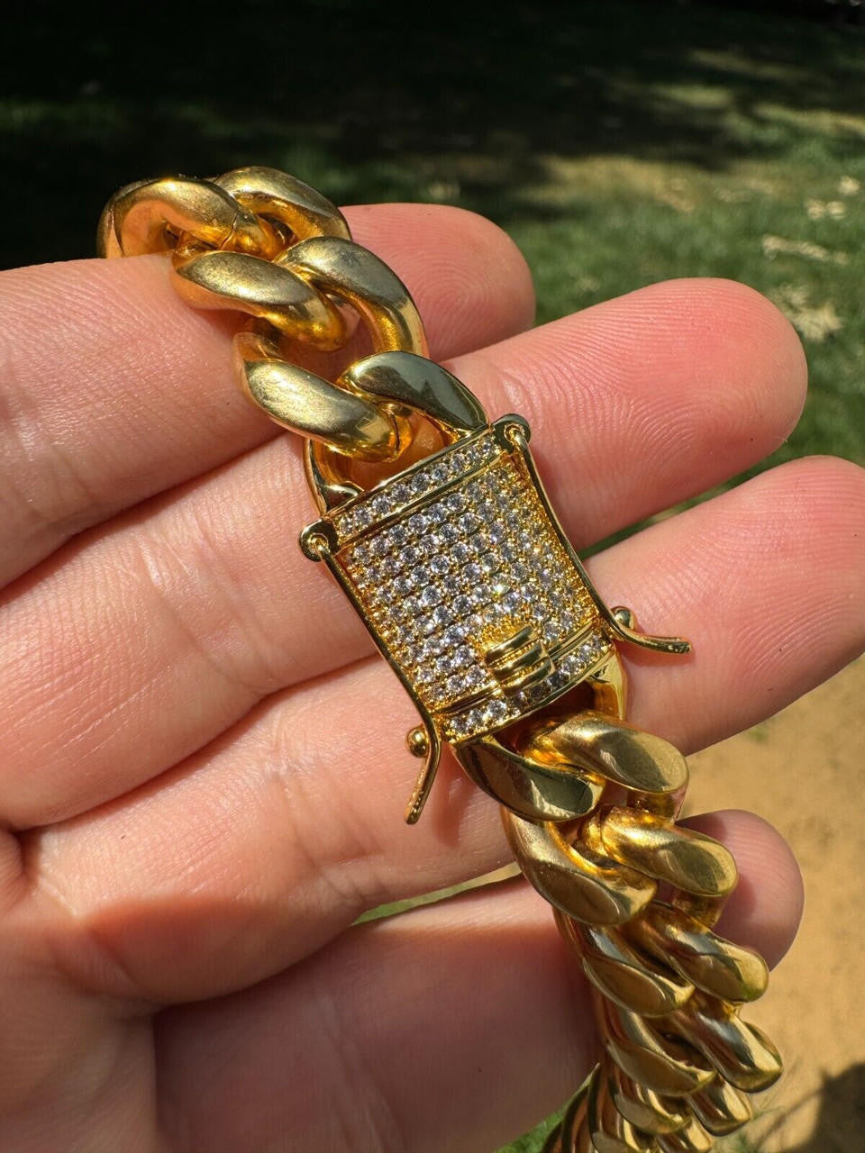 Miami Cuban Link Chain Necklace W. CZ Clasp | 18k Gold Plated Stainless Steel