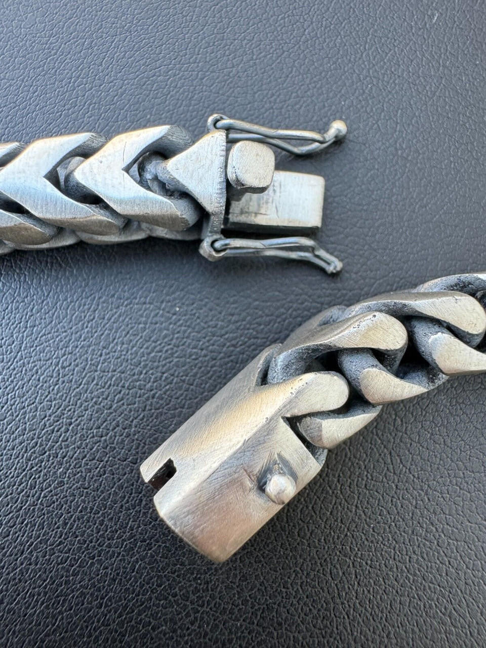 Modern Franco Link Bracelet W. Box Lock | 925 Sterling Silver Oxidized Gunmetal