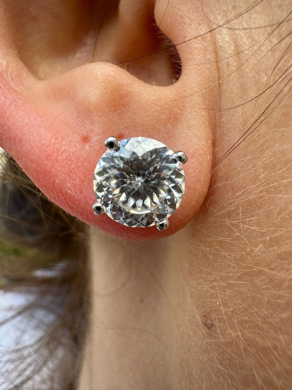 Moissanite Portuguese Cut | 100 Facets Each Stone